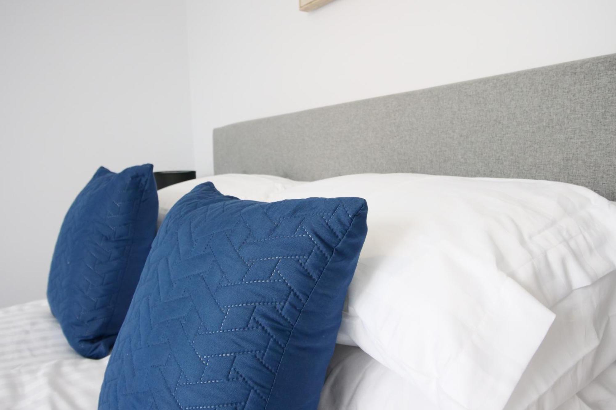 Apartment 46 Luna With Free Parking York Bagian luar foto